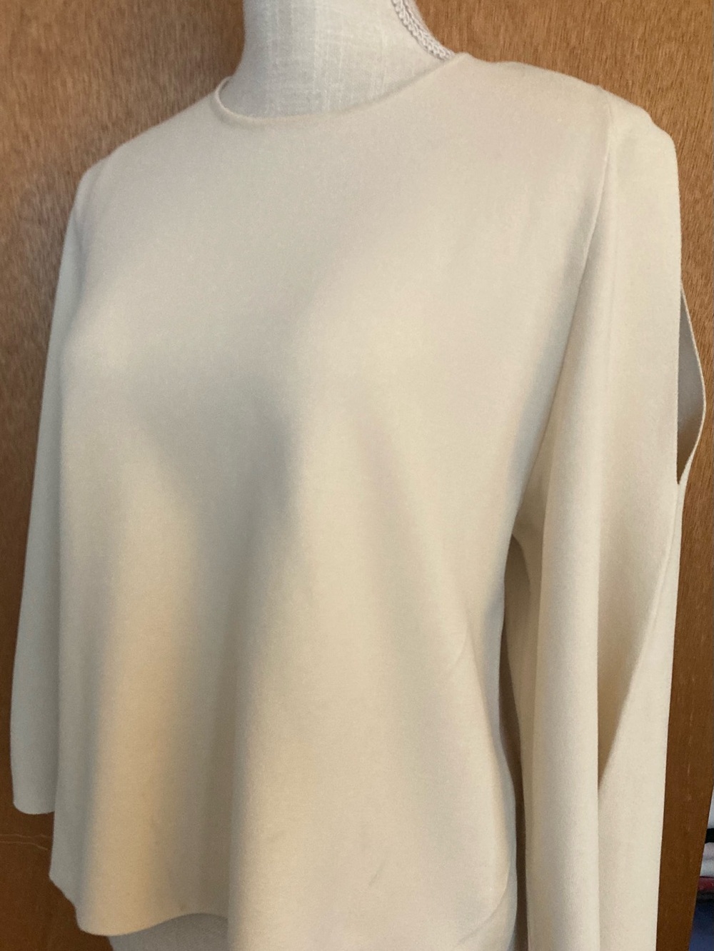 Stella McCartney Cream Round Neck Sweater with Sleeve Detailing - Picture 2 of 9